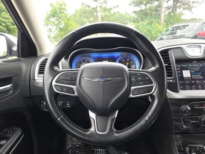2019 Chrysler 300 Touring