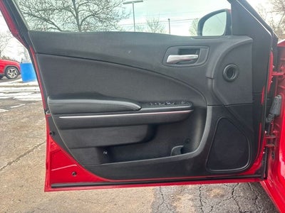 2017 Dodge Charger SE