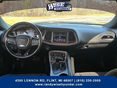 2022 Dodge Challenger SXT