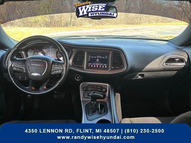 2022 Dodge Challenger SXT