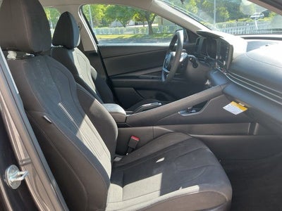 2022 Hyundai Elantra SEL