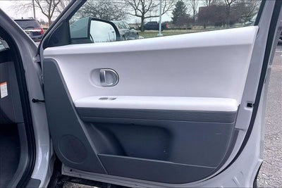 2024 Hyundai IONIQ 5 SE