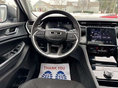 2023 Jeep Grand Cherokee Laredo