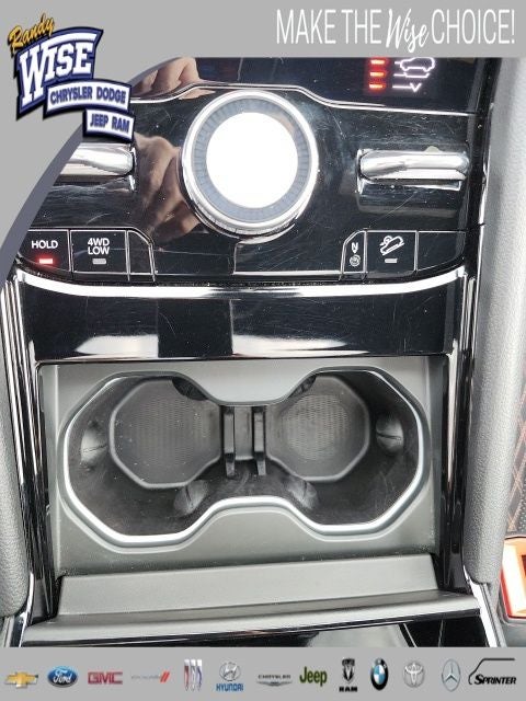 2022 Jeep Grand Cherokee Summit