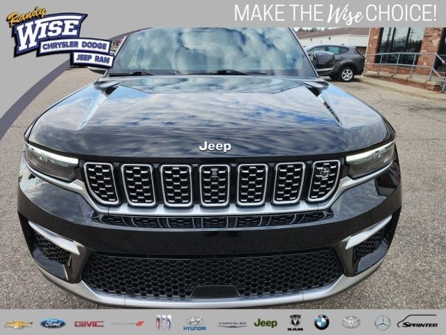 2022 Jeep Grand Cherokee Summit