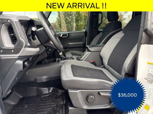 2023 Ford Bronco Base