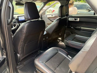 2023 Ford Explorer ST-Line