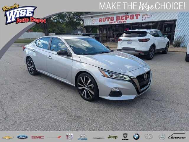 2022 Nissan Altima 2.5 SR