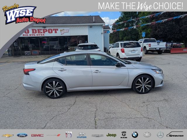 2022 Nissan Altima 2.5 SR