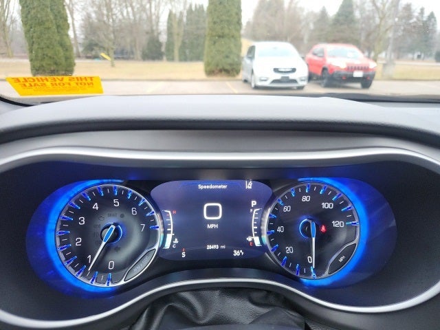 2025 Chrysler Pacifica Select
