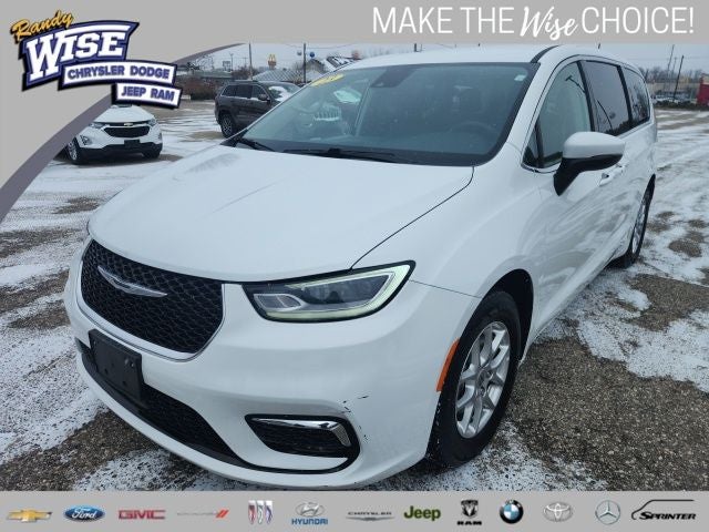 2023 Chrysler Pacifica Touring L