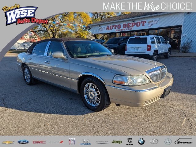 2008 Lincoln Town Car Signature Limited